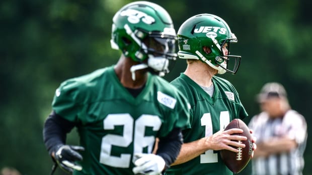 sam-darnold-levon-bell-jets.jpg